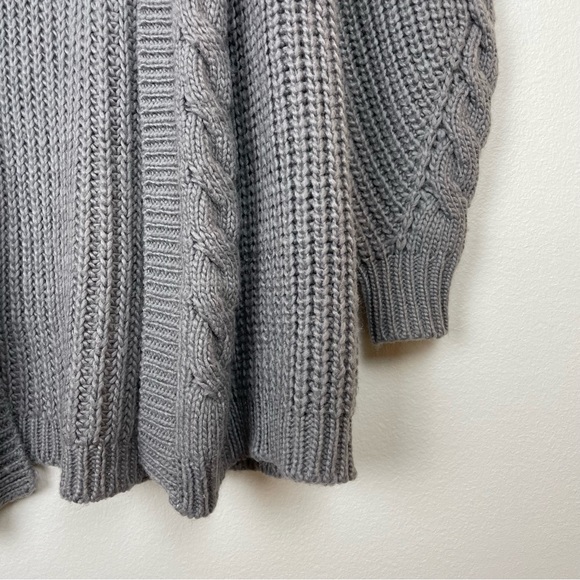 Universal Thread Grey Cable Cardigan - Picture 5 of 6